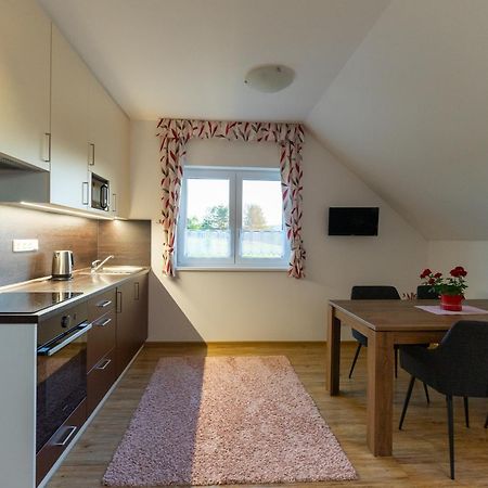 Apartmany Kohoutek A Slepicka V Novohradskych Horach Nové Hrady Zewnętrze zdjęcie