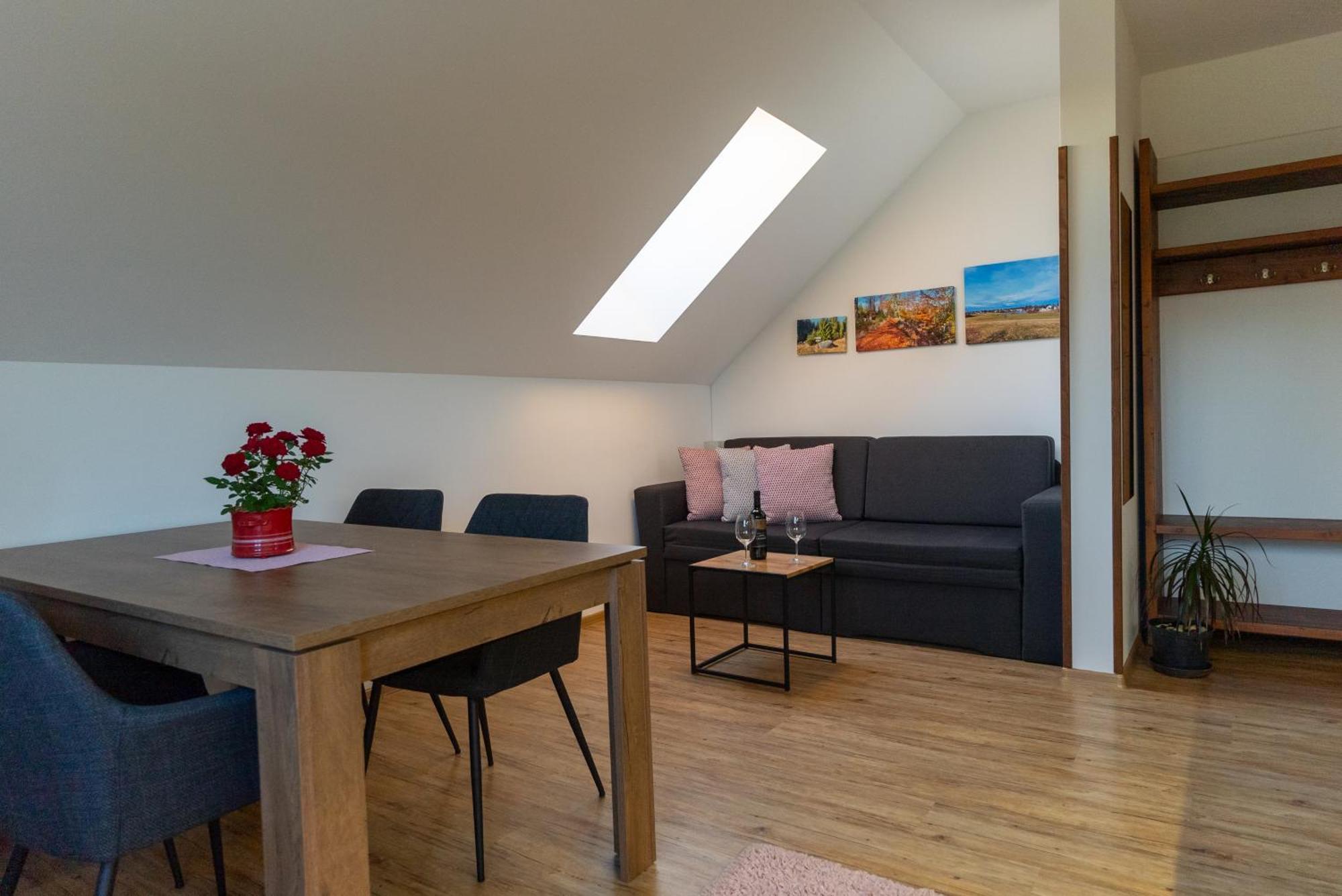 Apartmany Kohoutek A Slepicka V Novohradskych Horach Nové Hrady Zewnętrze zdjęcie